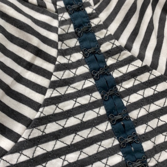 THE PYRAMID COLLECTION Corset Striped Dress Medium - Picture 7 of 7